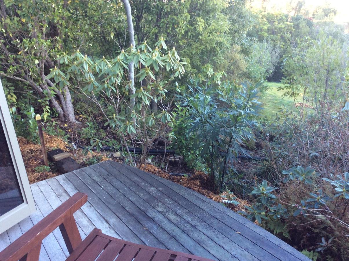 2 Views At Tasman Bed & Breakfast Екстериор снимка